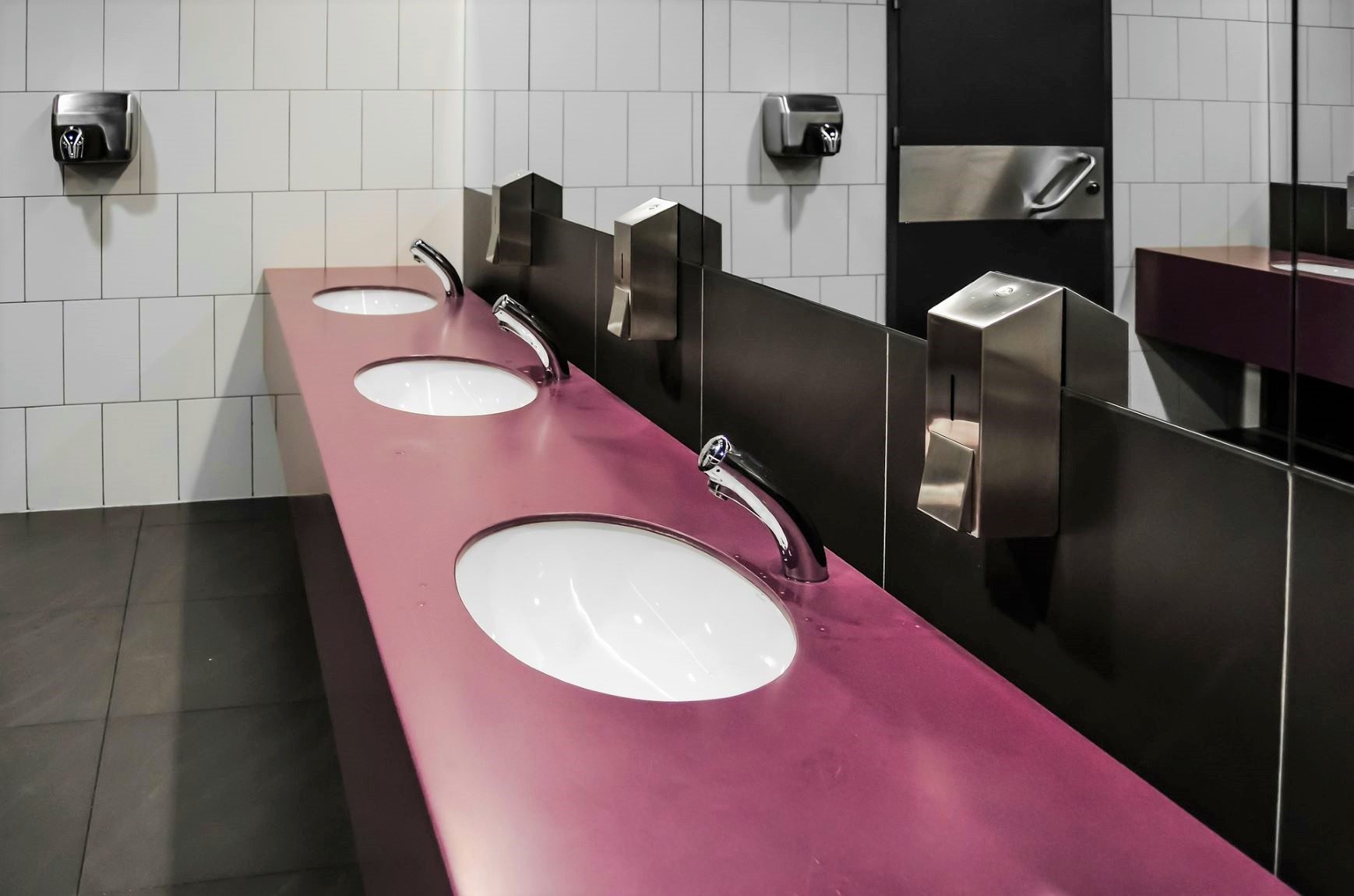 Wasgelegenheid in toiletten - Foto: Jarmoluk (Pixabay)